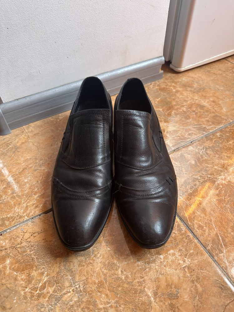 Кожаные мужские классические туфли