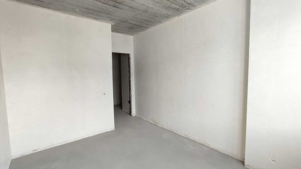 Продам простору 2-кімнатну квартиру на Озерній Рауш 
ID: 33567