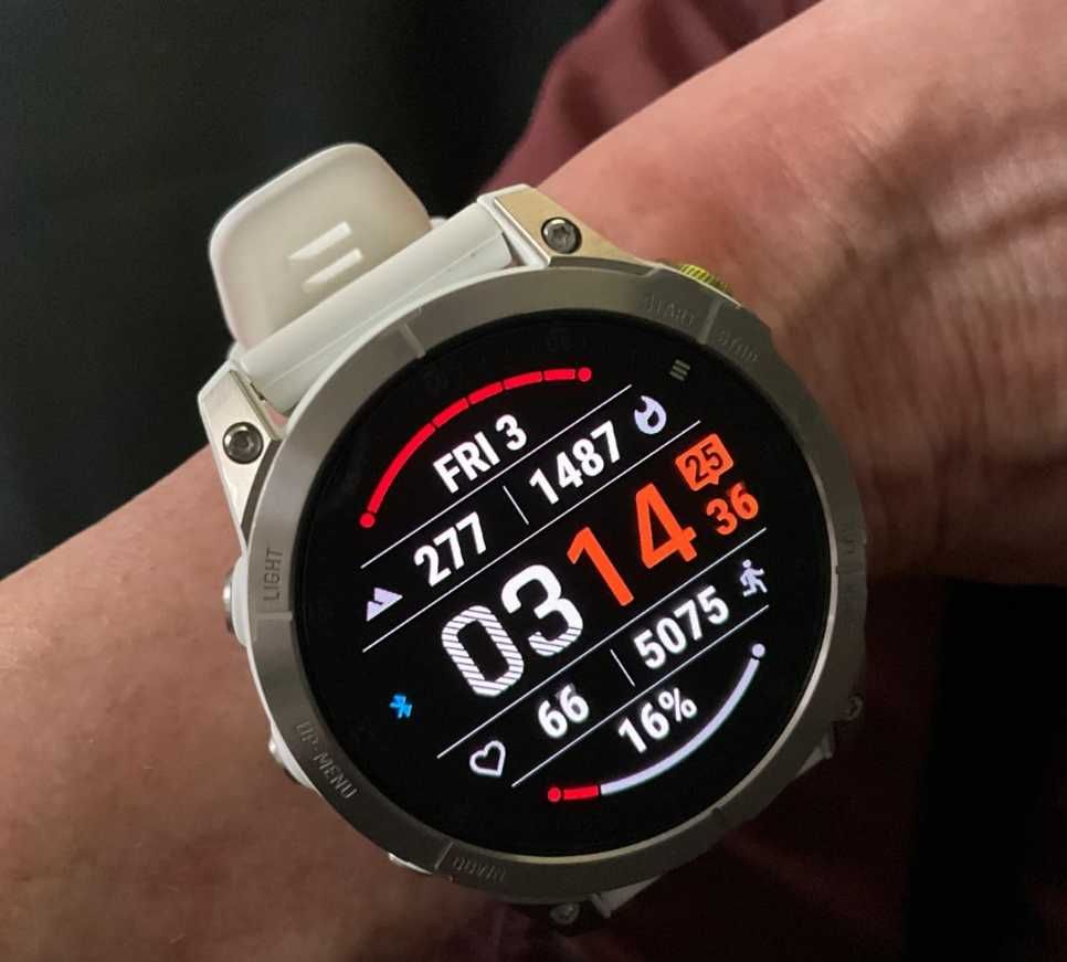 Garmin epix Gen 2 Premium smartwatch AMOLED white titanium USA 4міс бу