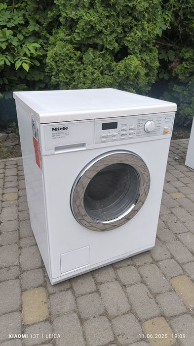 Пральна-сушильна машина  пральна стиральная  машина Miele  з сушкою 
А