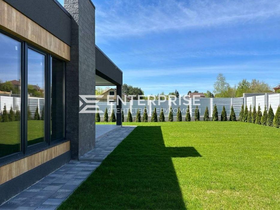 Продам будинок в селі Дмитрівка