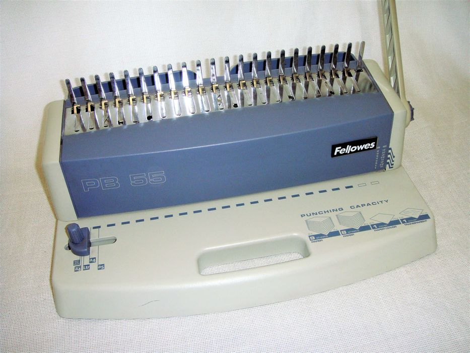 Брошюровщик биндер FELLOWES Переплетная машинка