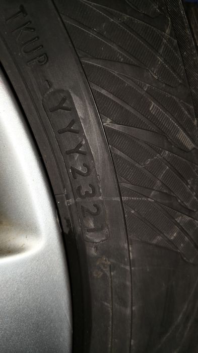 Felgi Audi A6 C7   17 cali komplet 225/55/17 Yokohama