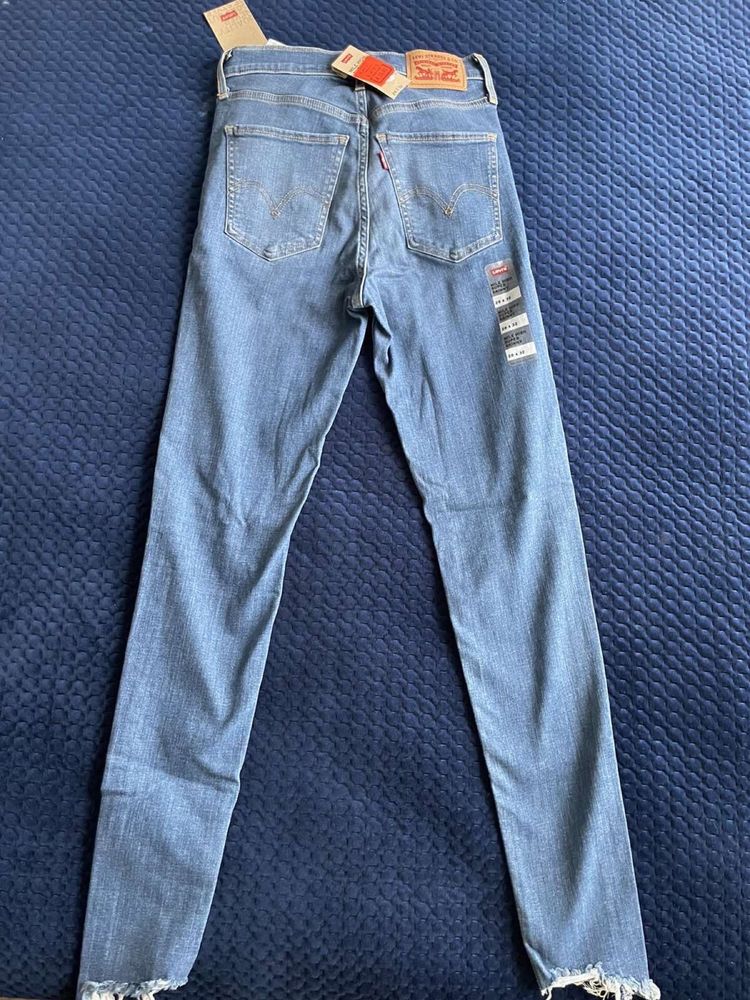 Джинси Levi’s