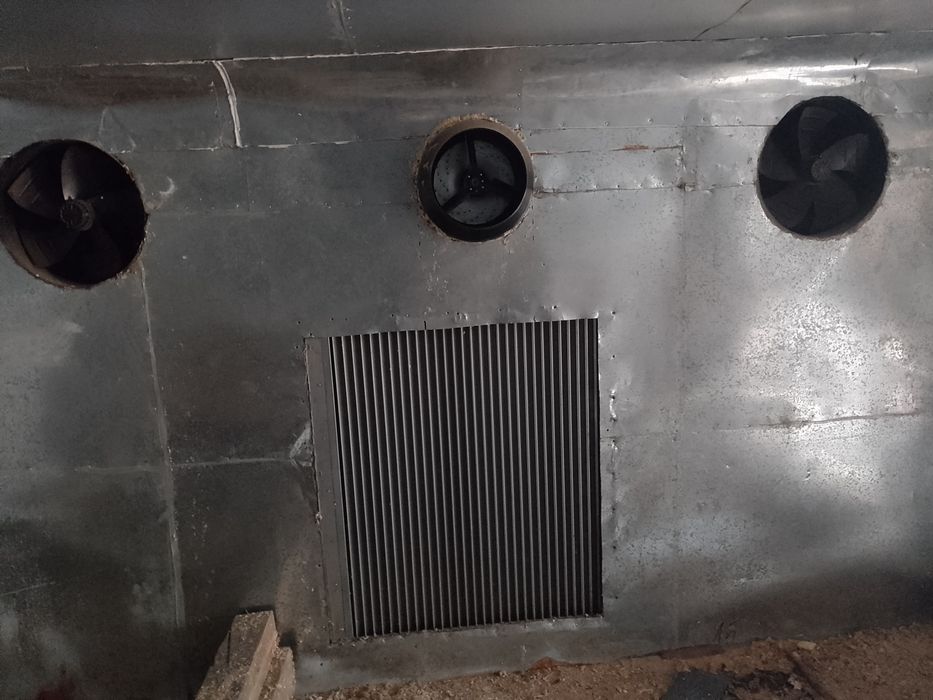 Suszarnia do drewna..Komora ciepła zasilająca suszarnie