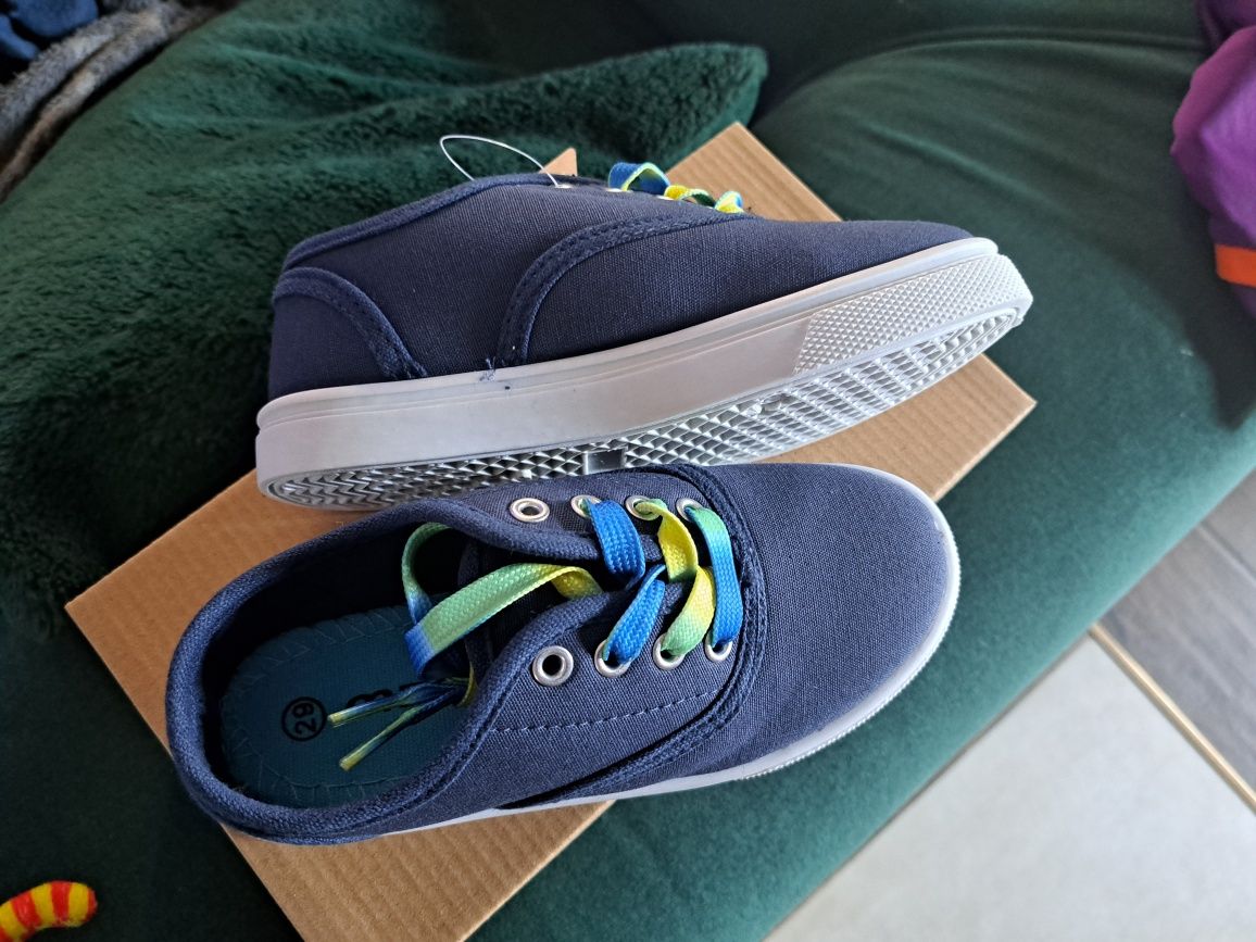 Nowe buty Martes sport , rozmiar 29, wkładka 18cm