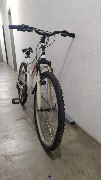 Bicicleta Adulto bom estado conservação