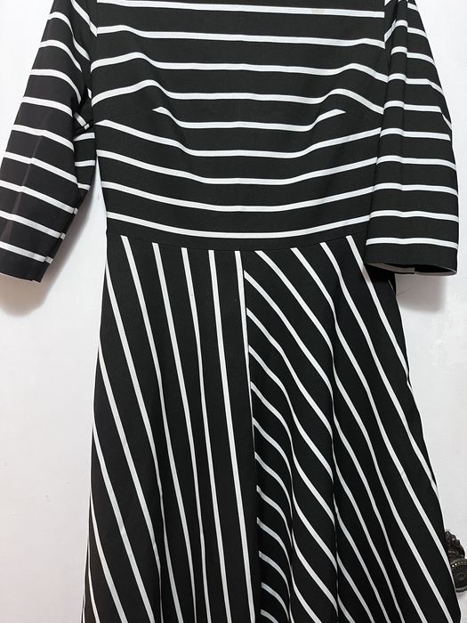 Незвична сукня