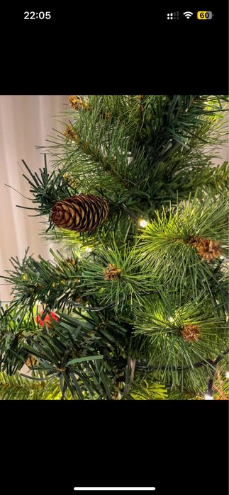 Arvore de Natal 180cm com pinhas