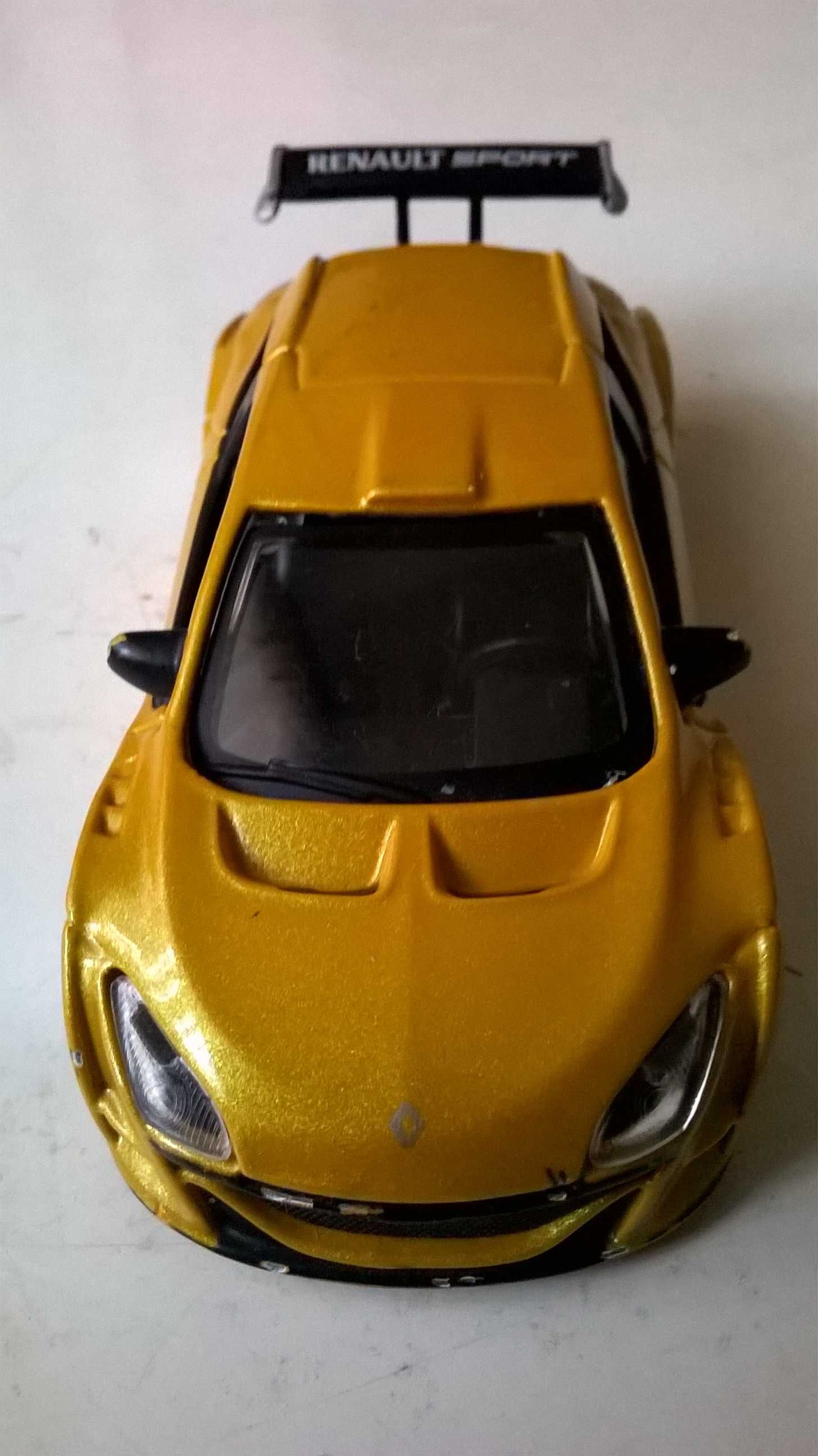 RENAULT Megane Sport; skala 1:43; model metalowo-plastikowy; Bburago