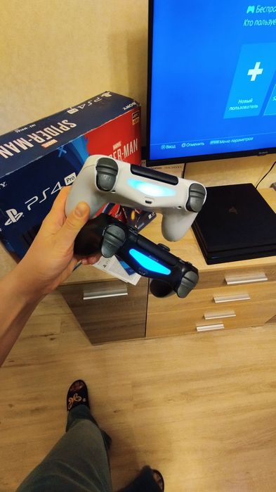 Приставка SONY PS 4 PRO 1 TB CUH7116B