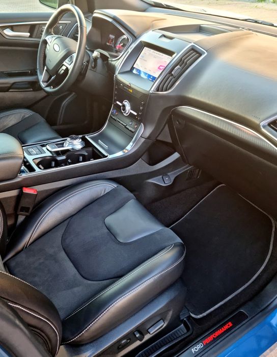 Bardzo ładny Ford Edge ST