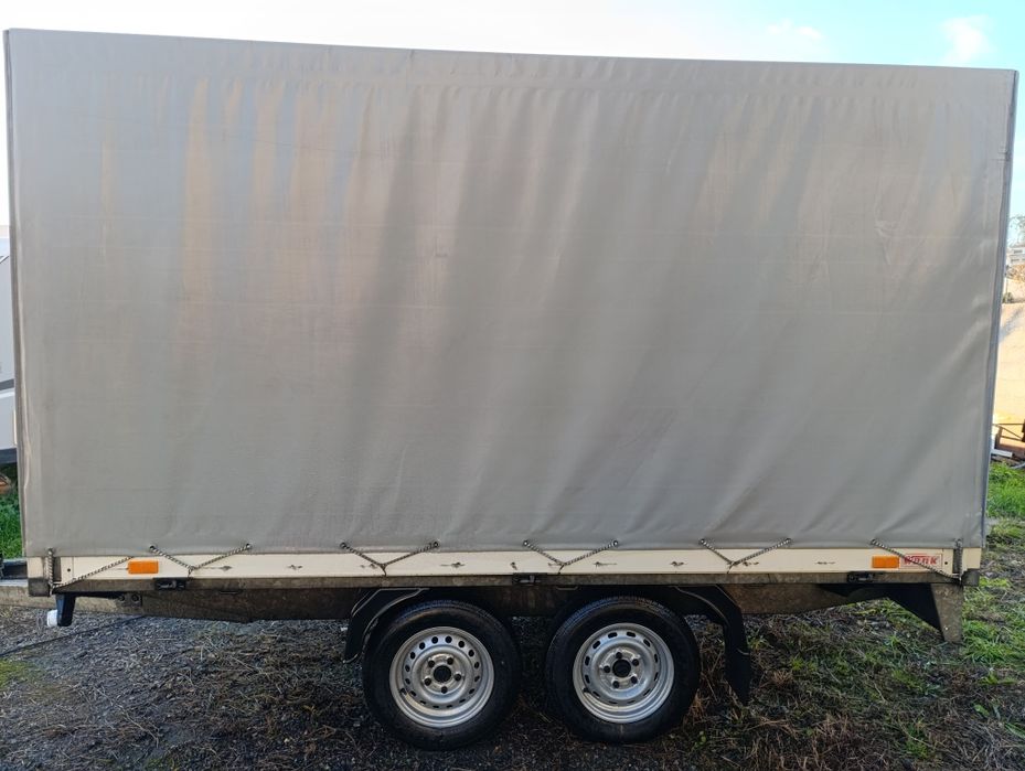 Atrelado reboque Humbaur 2700kg Carga Geral