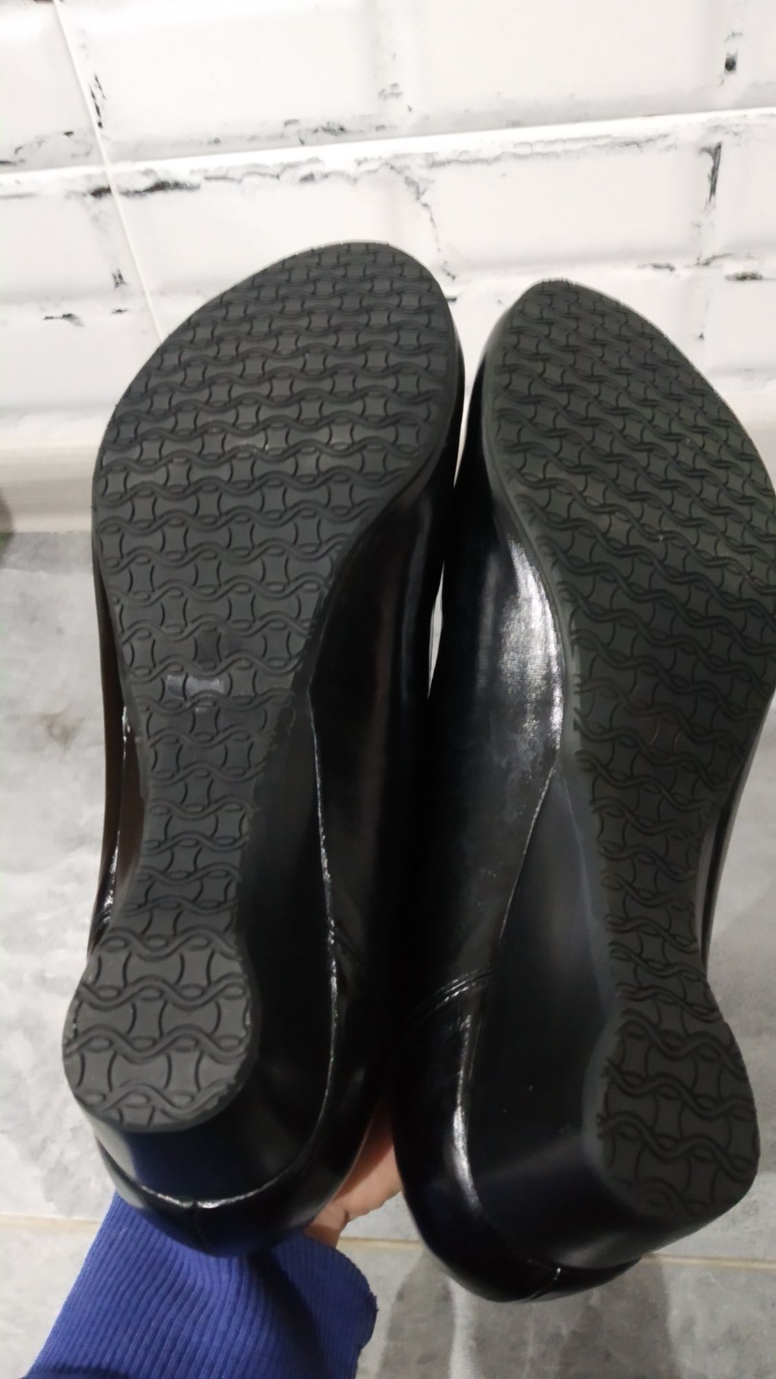 Туфли женские весна - осень 38 - 39 размер. Новые!