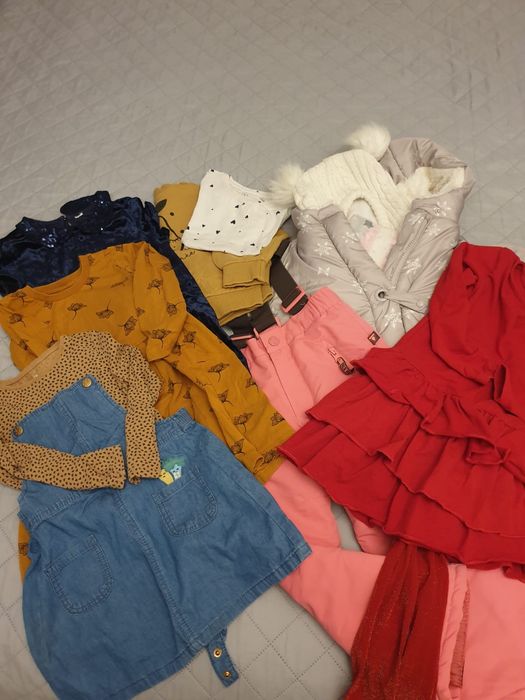 Ubranka dla dziewczynki rozmiar 98