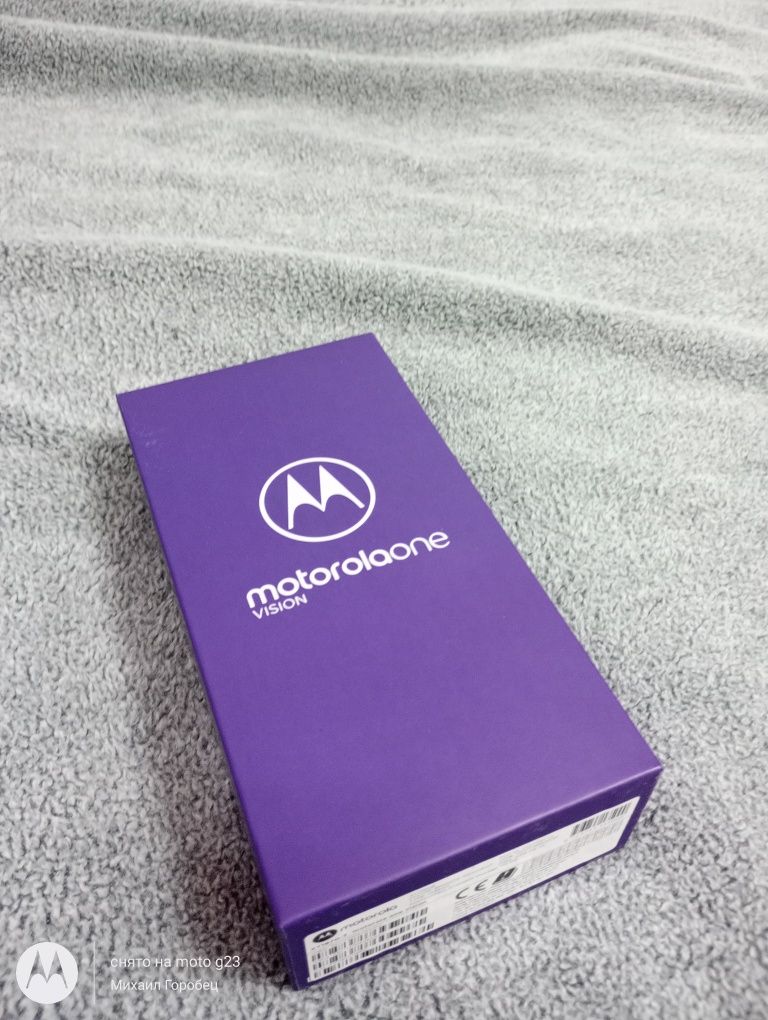 Смартфон Motorola One Vision, почти как новый.