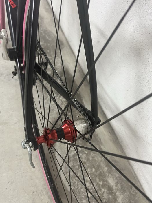 Bicicleta fixie, ciclismo cidade, roda livre.