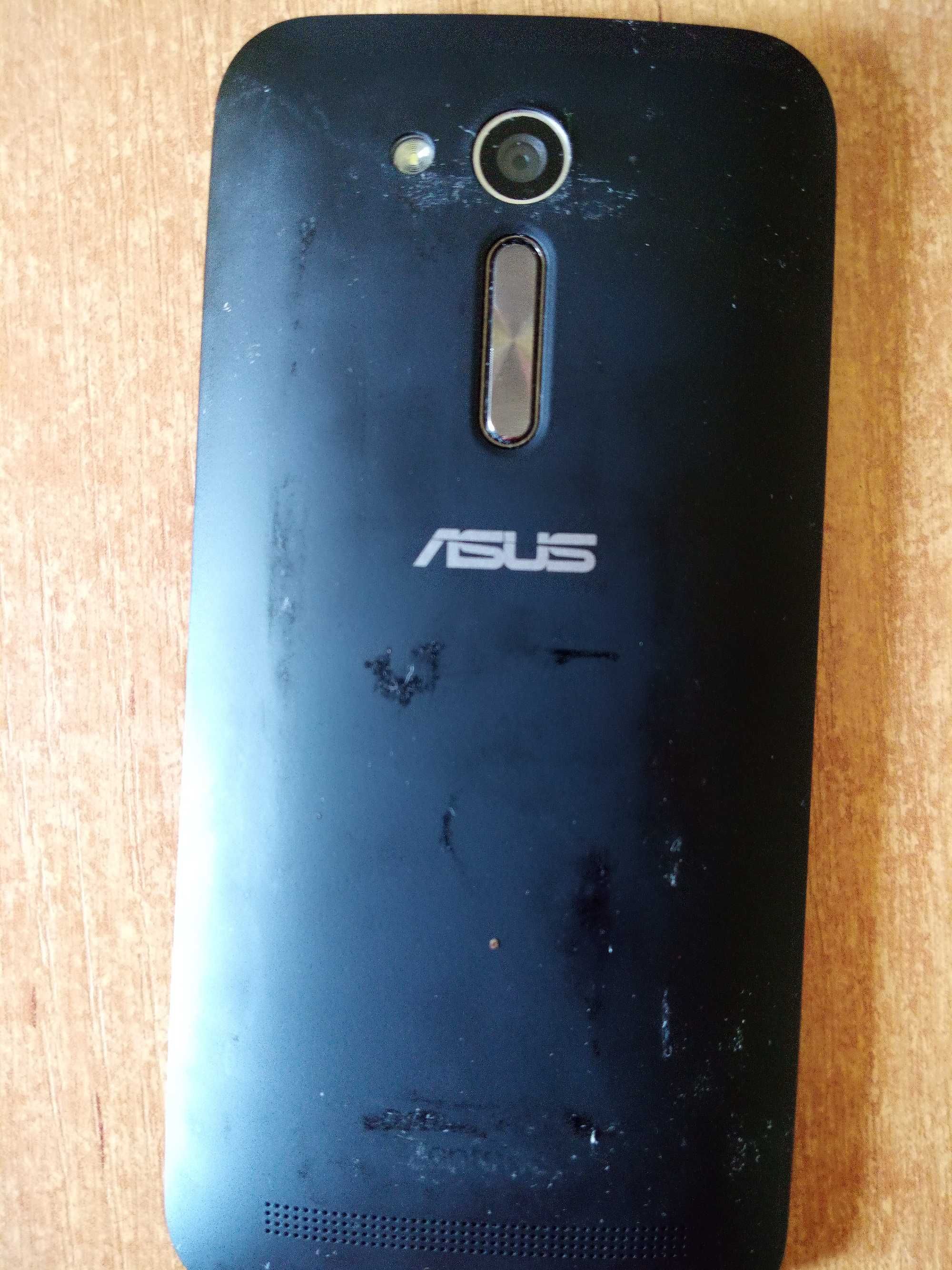 Telefon ASUS plus kabel