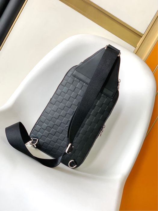 Louis Vuitton Avenue сумка бананка мужская кожаная черная оригинал
