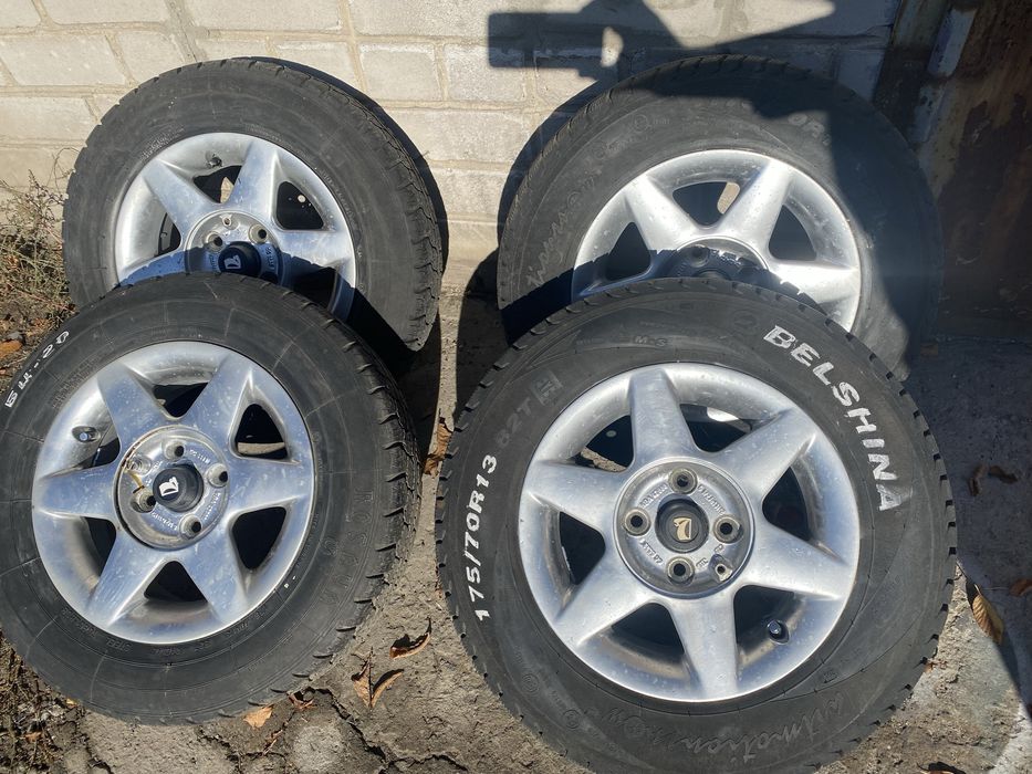 Продаю зимову резину Р-13
