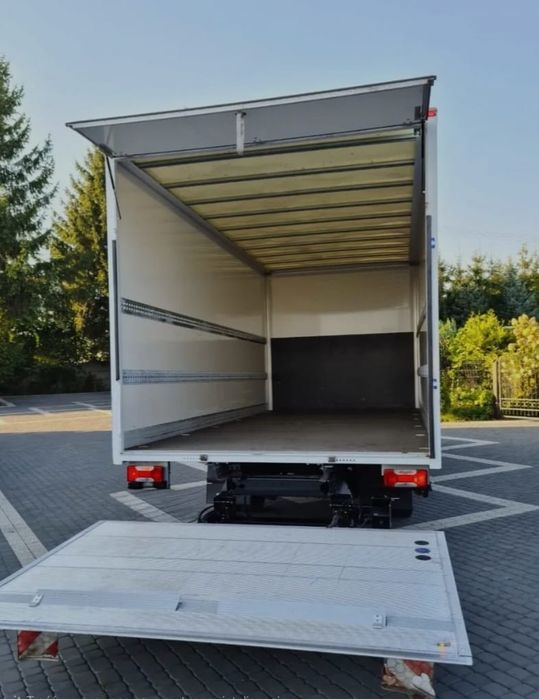 Transport Przeprowadzki Utylizacja Mebli Auto z windą