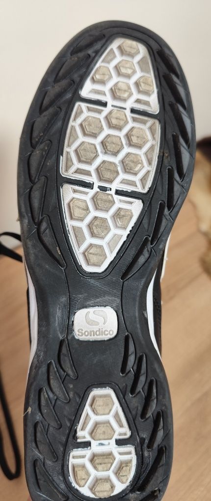 Buty do piłki nożnej