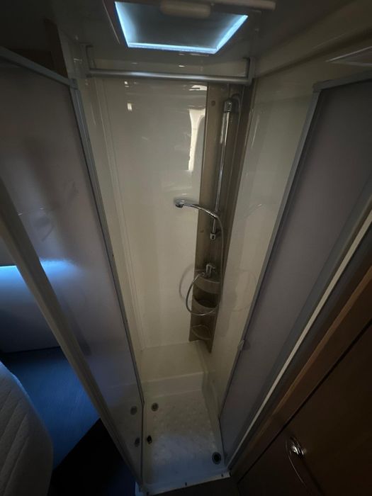 Autocaravana Integral Bürstner cama central