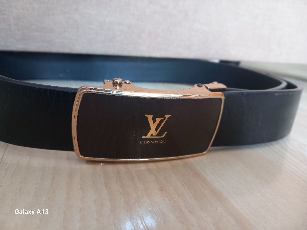 Louis vuitton pas skorzany 115cm
