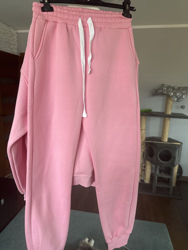 Dres 38/40 msle 42 różowy