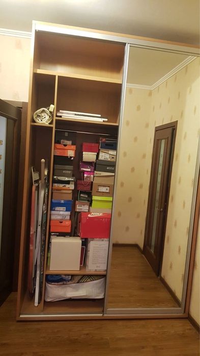 Шкаф купе вживаний
