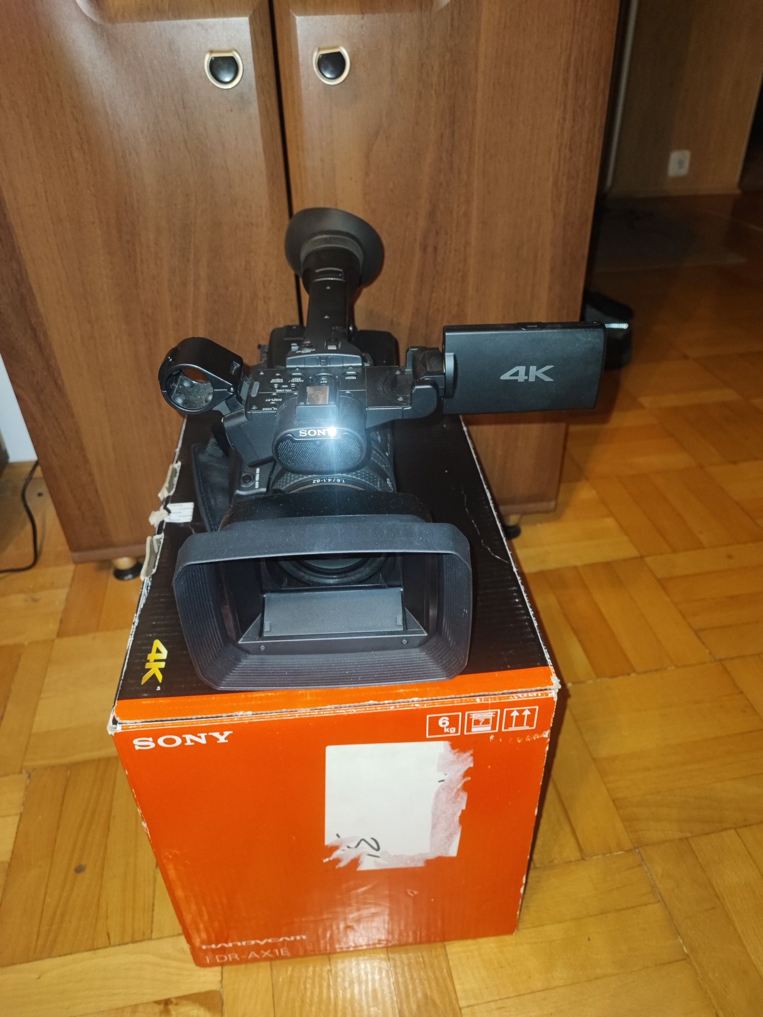 Kamera Sony FDR-AX1E 4K UHD 256Gb SD Profesjonalna