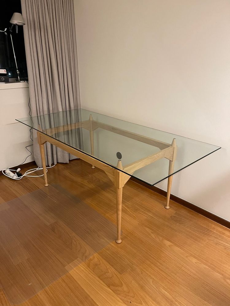Mesa de Jantar de Vidro