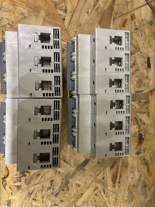 Автоматичний вимикач Eaton Moeller PLHT-C80/3 20 кА 3p C 80 А (248039)