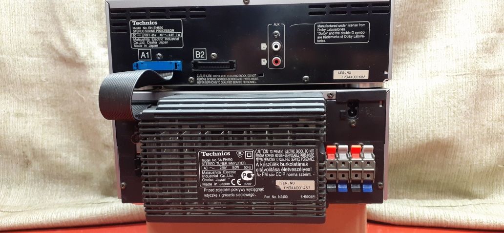 Zestaw Technics Amplituner Procesor dzwieku i kolumny
