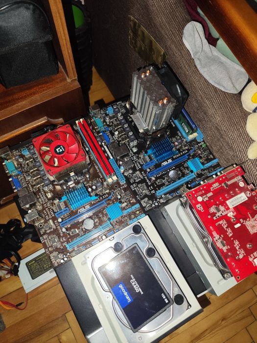 Комплектуючі для комп'ютера відеокарта процесор ssd плата блок живленн