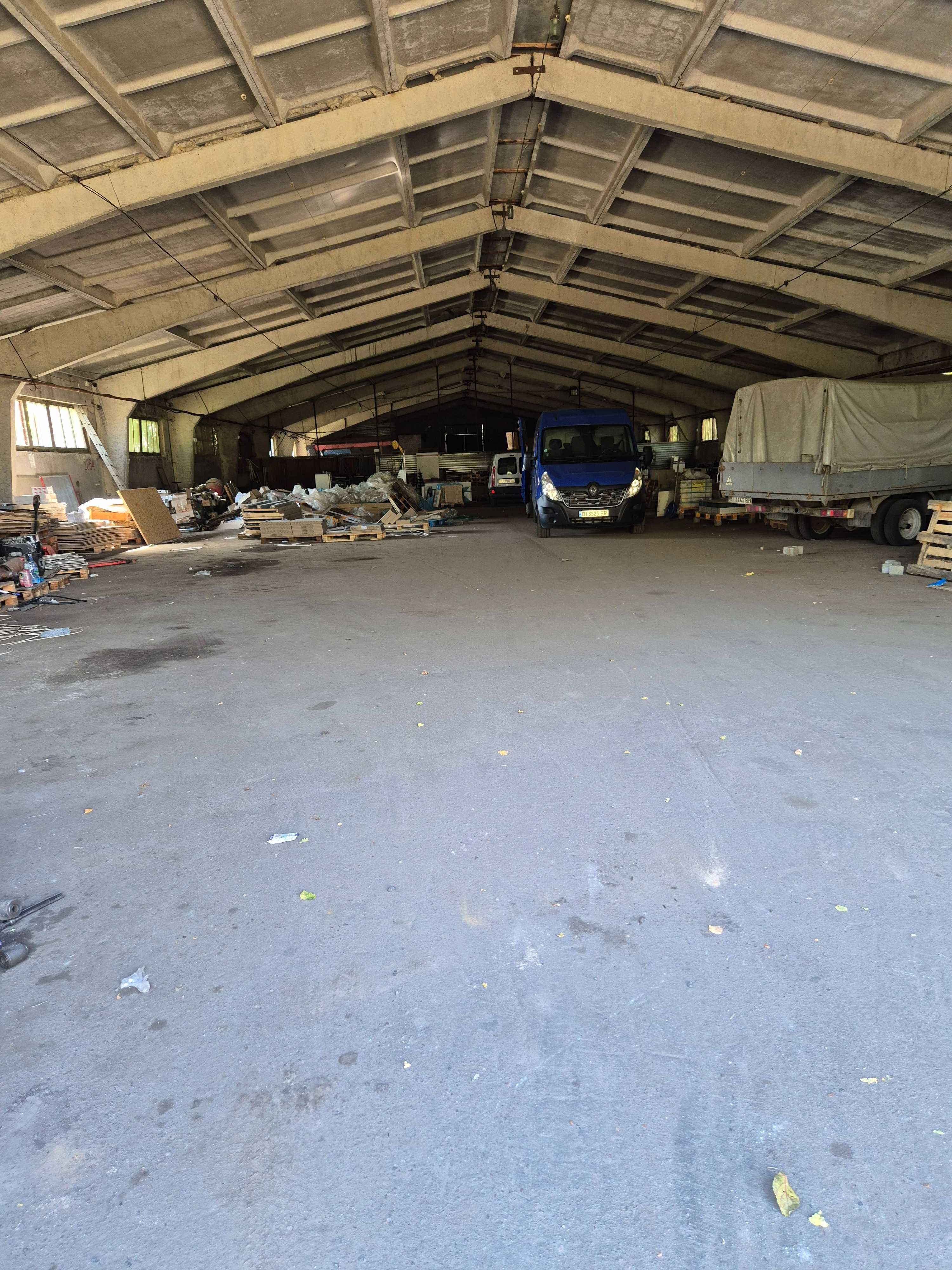 Продам виробниче приміщення гараж територія з козловим краном