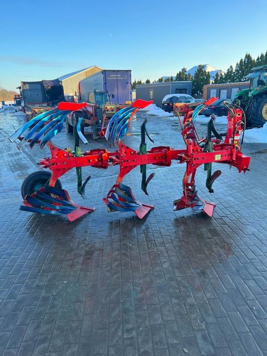 Pług 3 skibowy obrotowy Vogel Noot zabezpieczenia resorowe