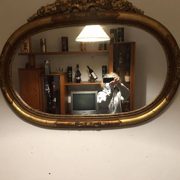 espelho em talha dourada  lindíssimo