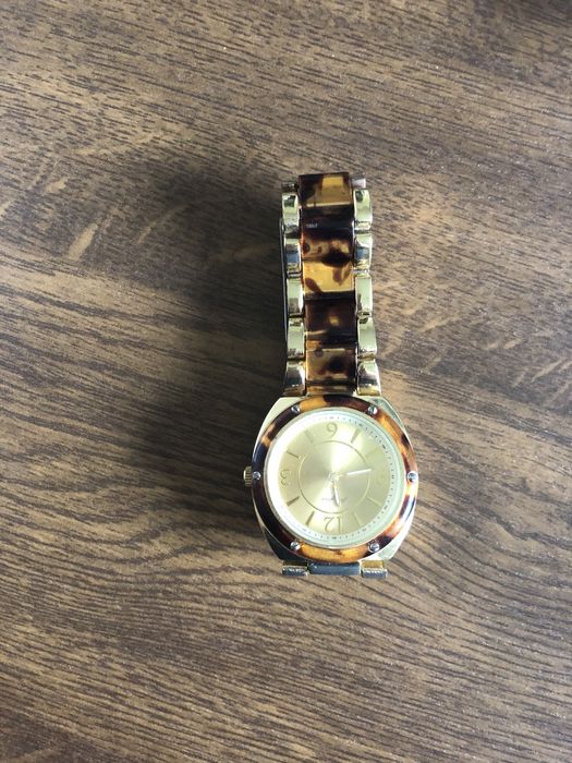Duży zegarek złoty panterka