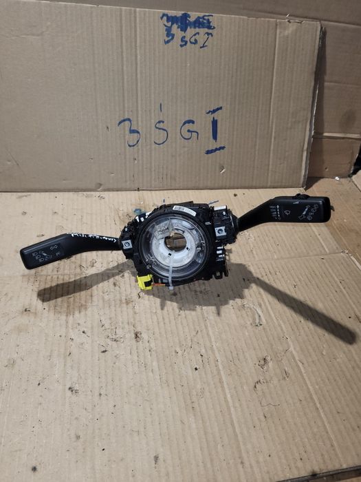 Przełącznik zespolony pająk manetki vw golf VI plus 2012r