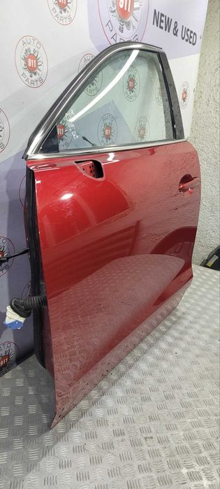 Двері передні ліві на Mazda CX9 2016-2023