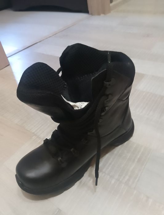 Продам НОВІ зимові жіночі черевики