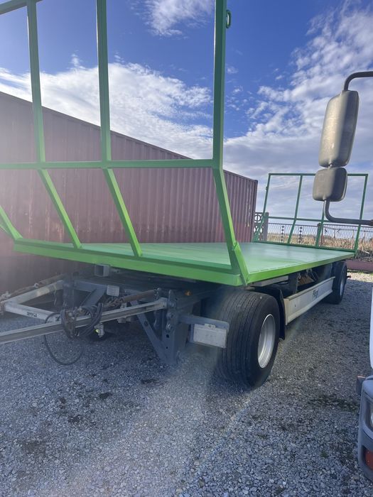 Przyczepa do bel, skrzyniopalet słomy platforma FIEGEL