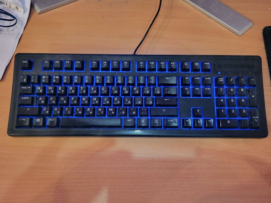 Клавіатура з підсвіткою Steel Series Apex 100