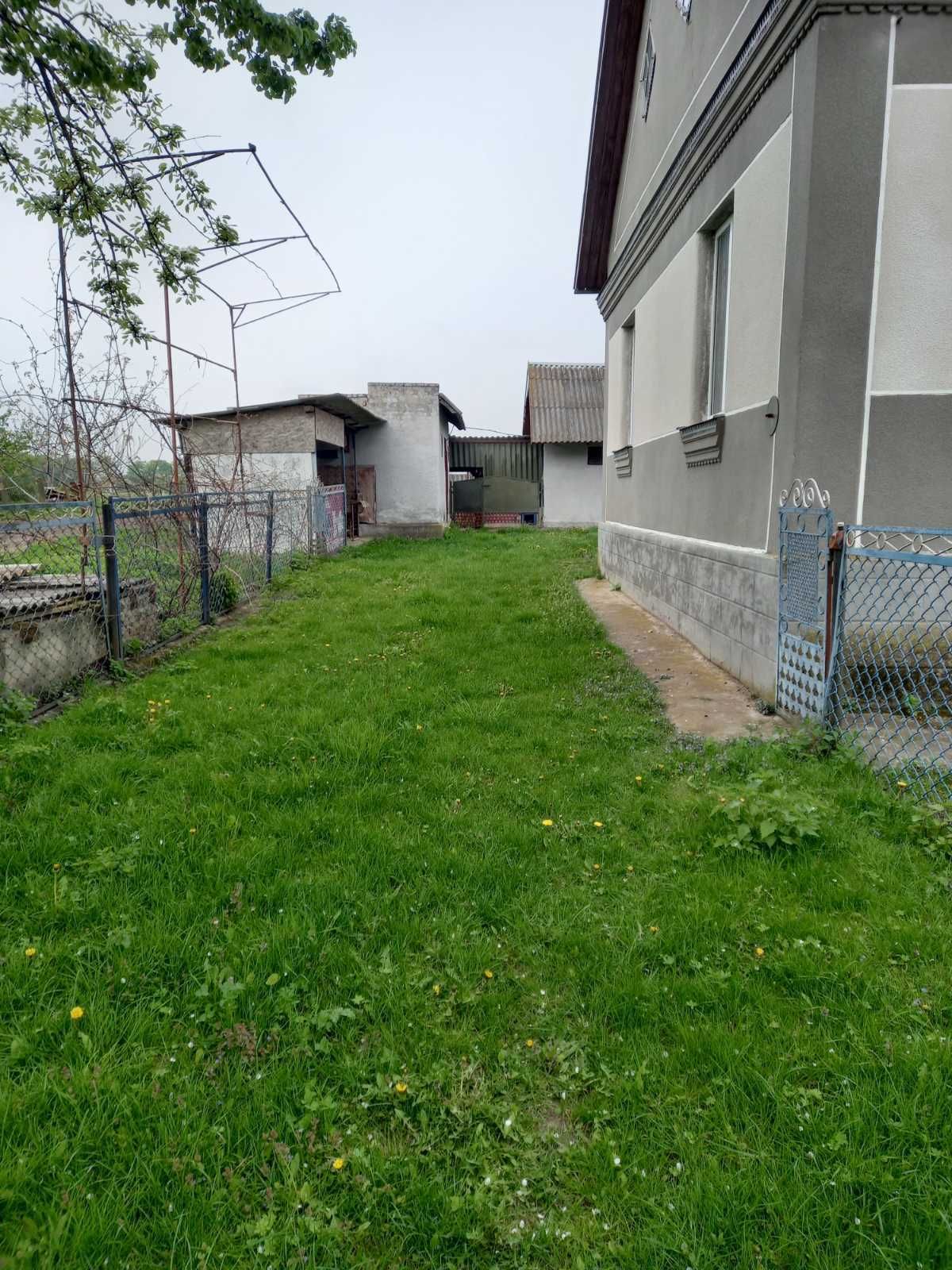 Продається   будинок  в селі