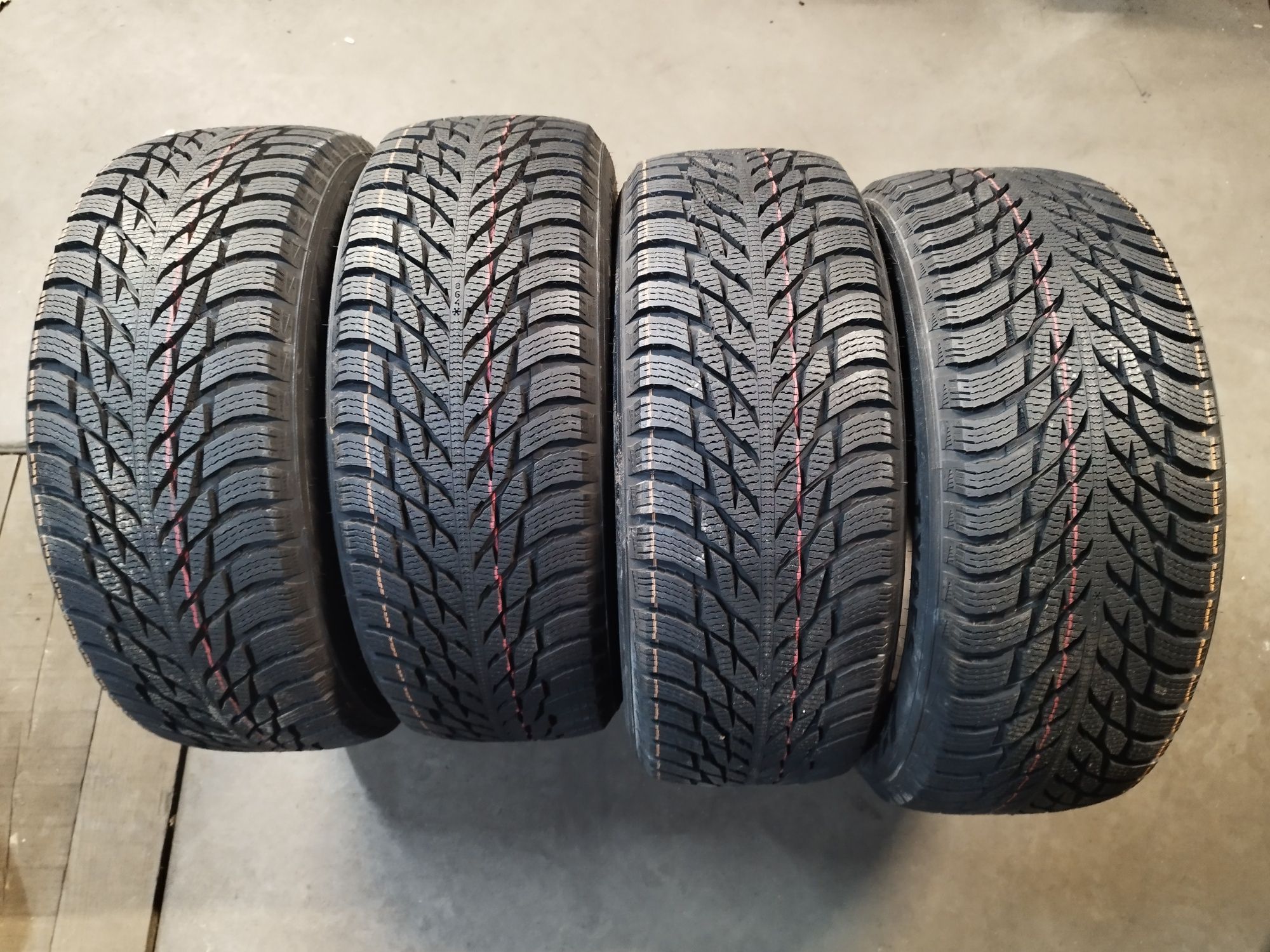 4x NOWE opony zimowe 225/55 r17 Nokian hakkapeliitta R3 97r run flat
