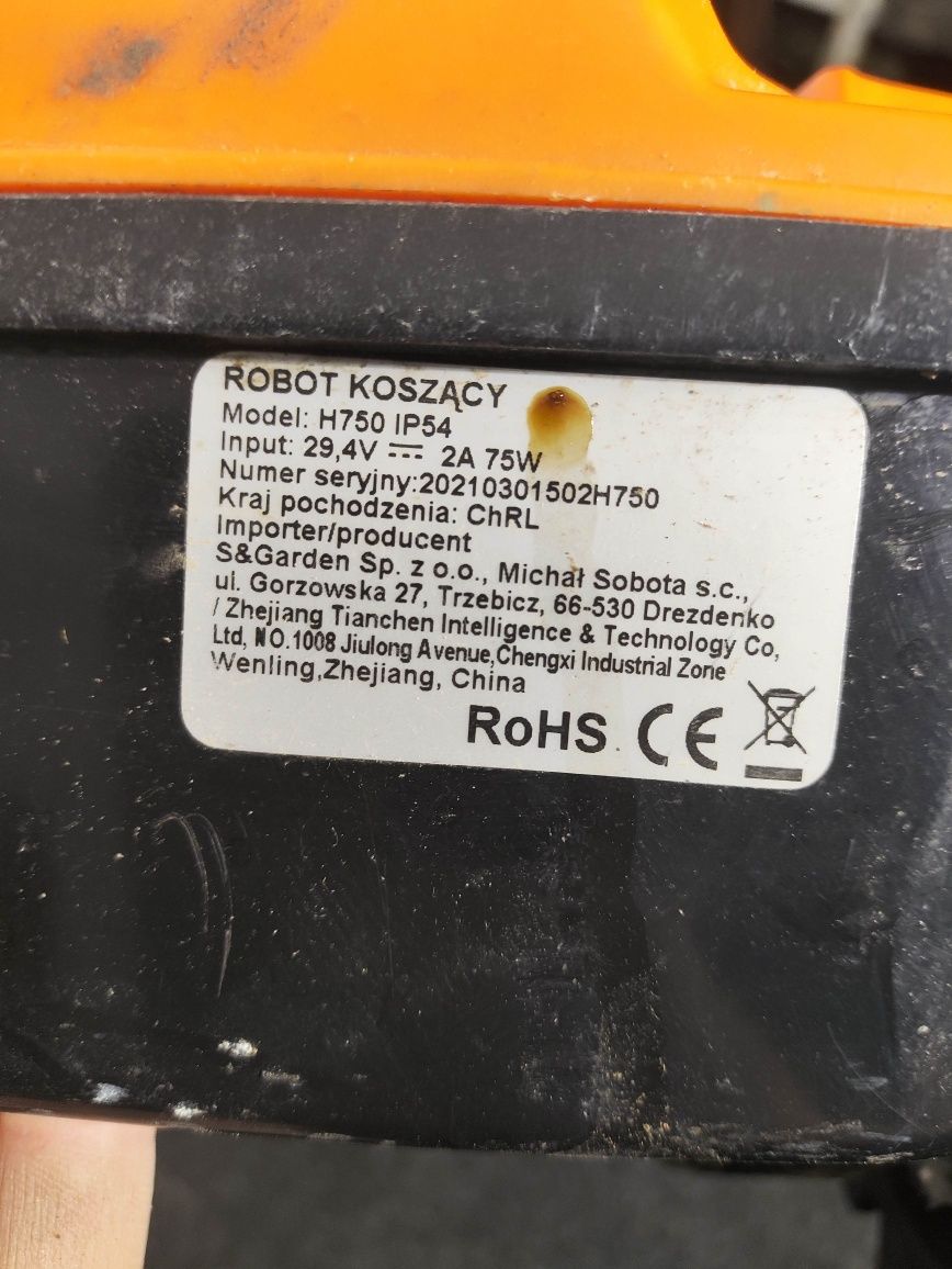 Robot kosiarka koszący Gardenx H750

Sprzedaję robo