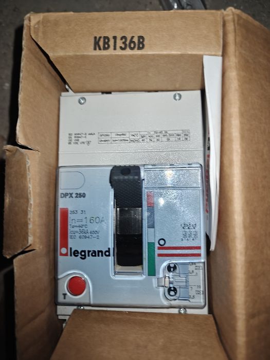 Legrand dpx 250 wyłącznik mocy