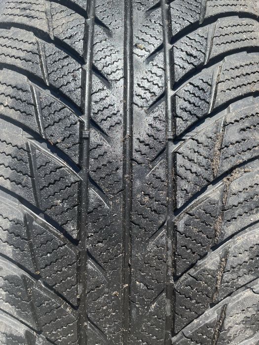 Зимова гума Автошини Bridgestone Blizzak LM 001 205/60 R17 93H 6mm