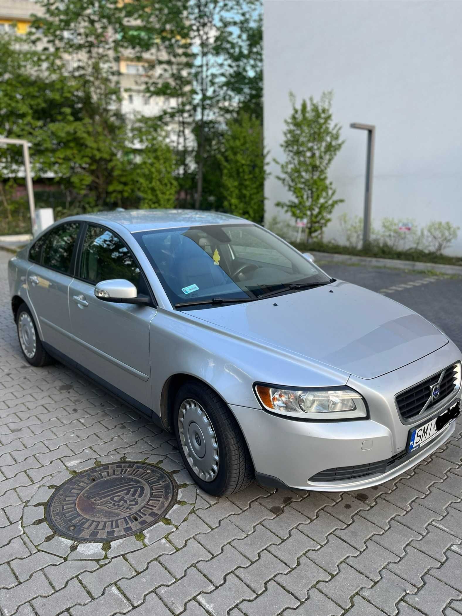 Szukasz niezawodnego samochodu? Volvo S40 na sprzedaż.